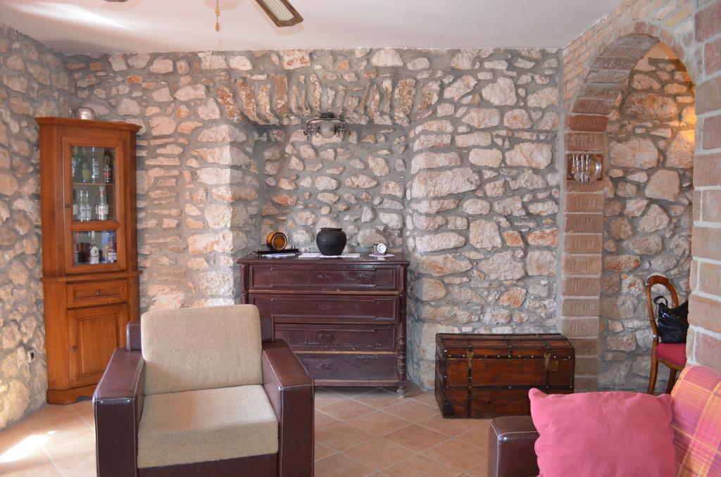 Apartment Sandi Baška Екстериор снимка