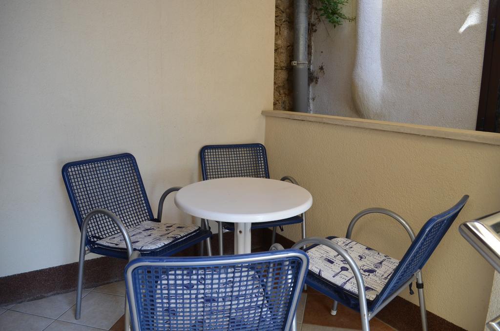 Apartment Sandi Baška Екстериор снимка